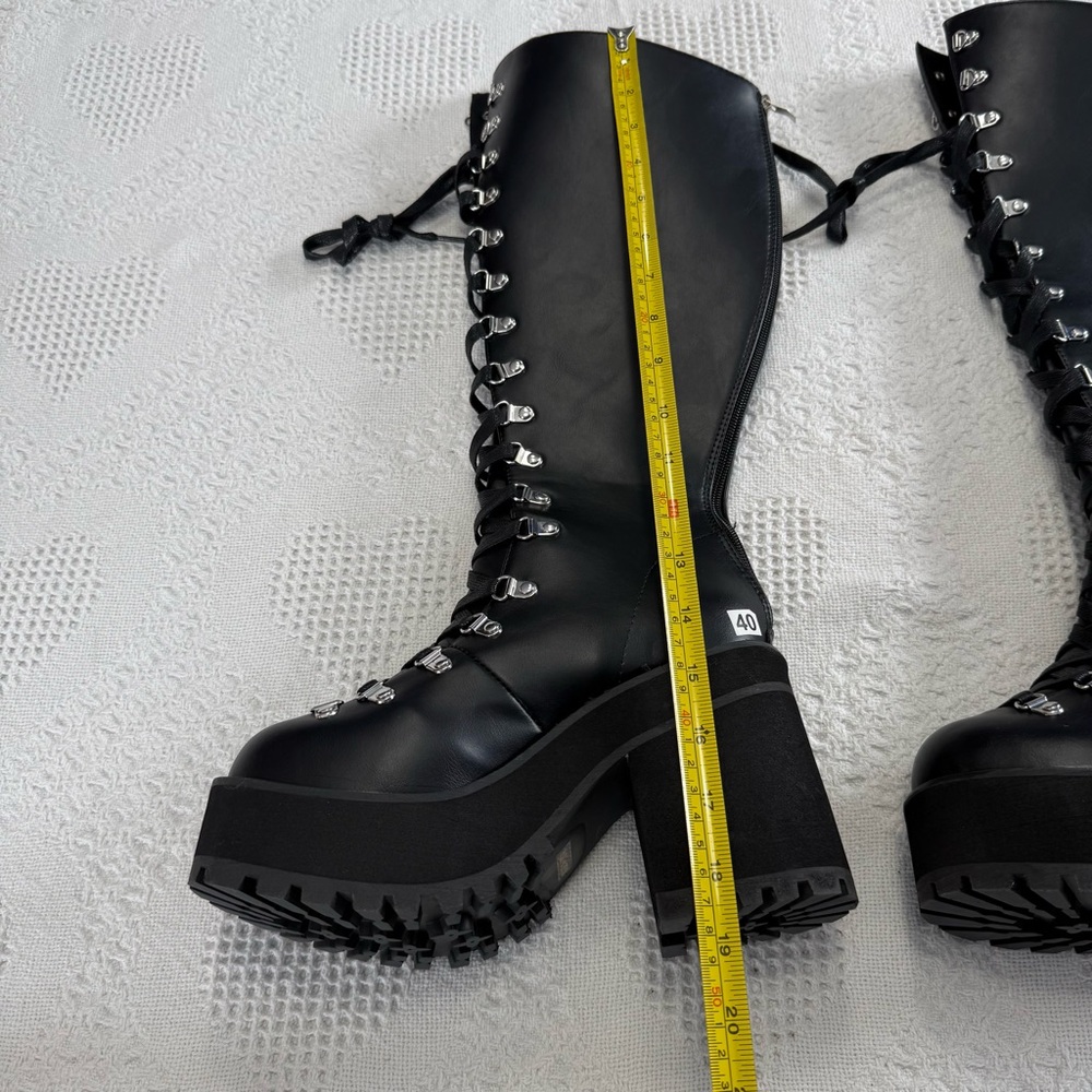 SHEIN Black Faux Leather Gothic Chunky Platform Boots (8) - Picture 8 of 15
